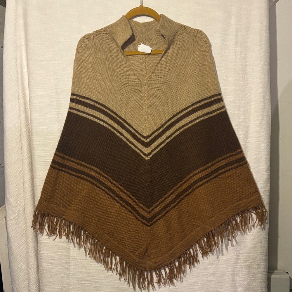 Amazonia Women's Beige and Dark Brown Poncho
